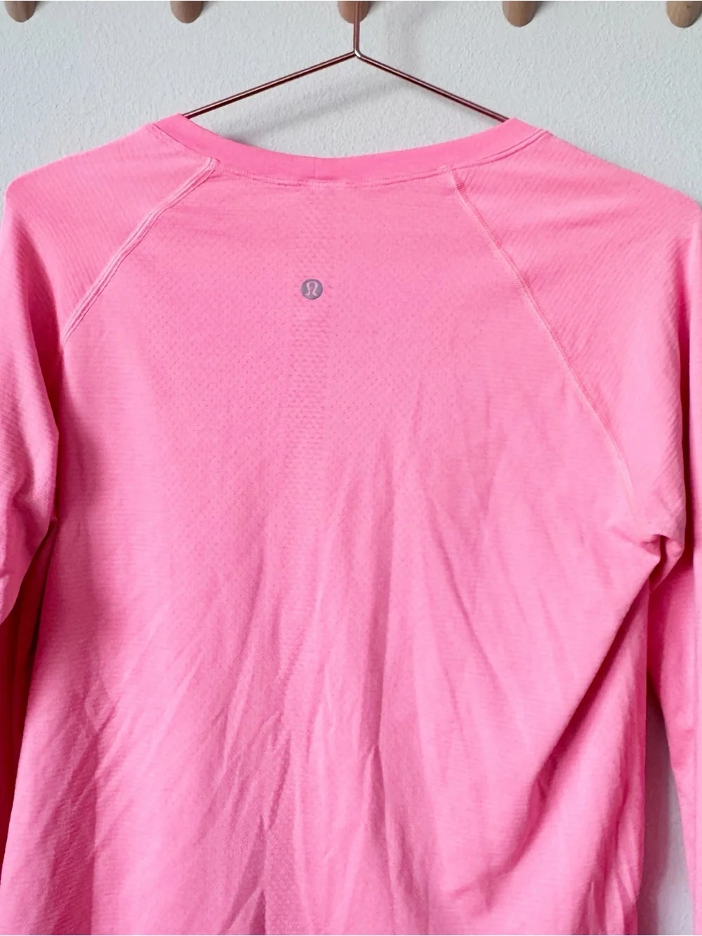 Swiftly Tech Long-Sleeve Shirt 2.0Waist Length - Coral